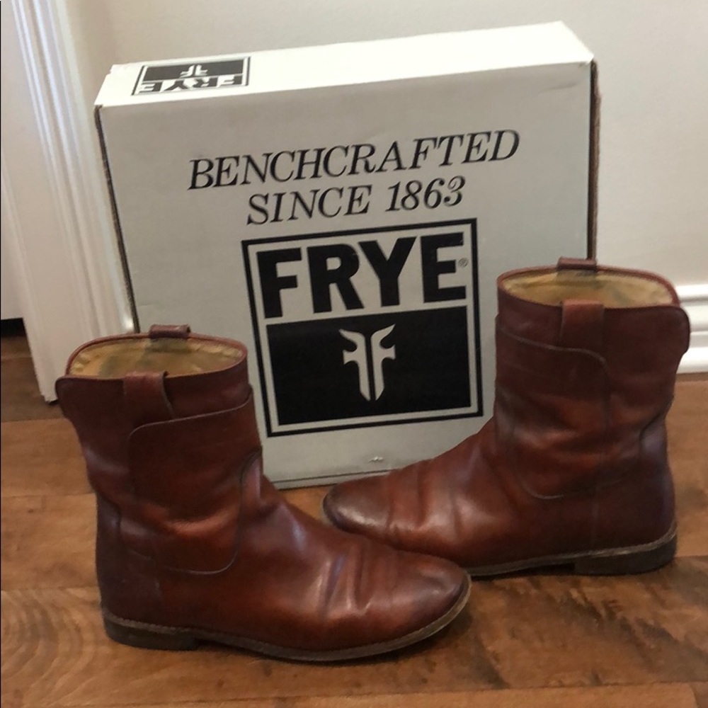 Frye short riding boot